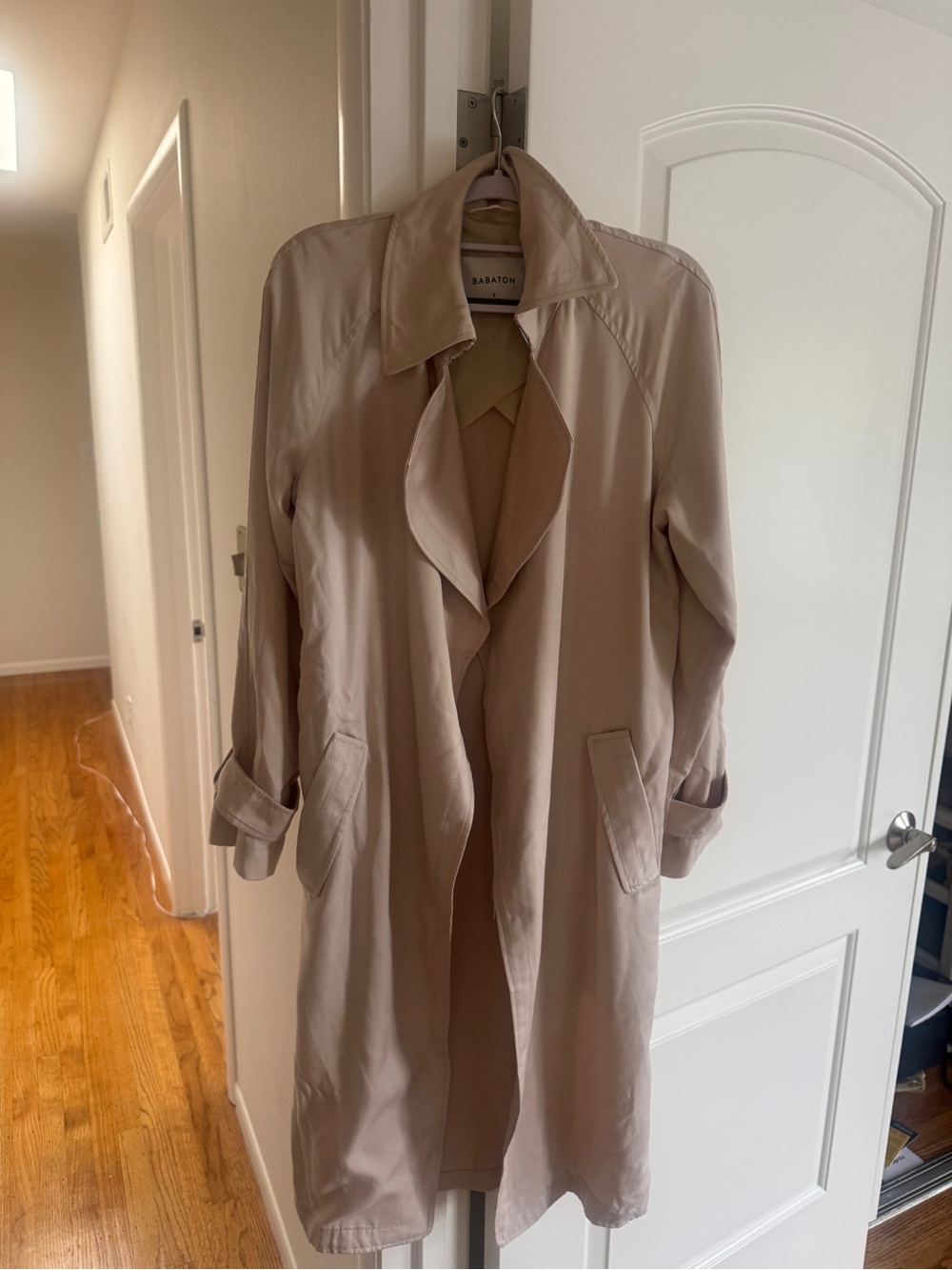 Babaton Aritzia Light Beige Trench Coat - Soft Neutral Tone